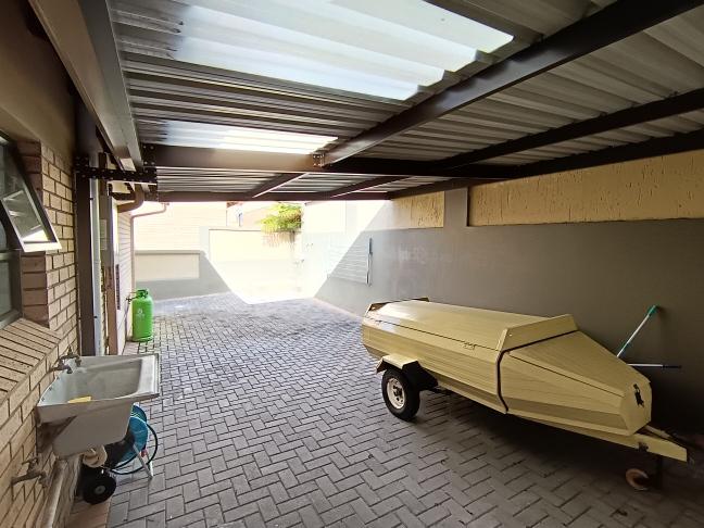3 Bedroom Property for Sale in Seemeeu Park Western Cape